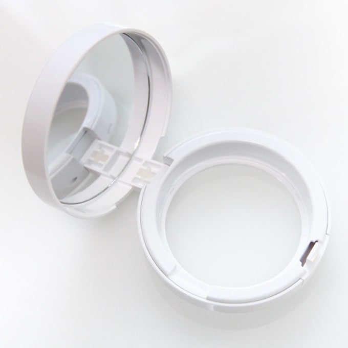 MDEAR（エムディア）グロウベールUVクッション（専用コンパクト・鏡付）